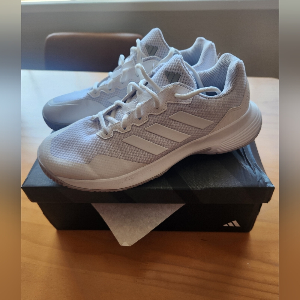 Adidas Women's Gamecourt 2.0 Tennis Shoe Size 7